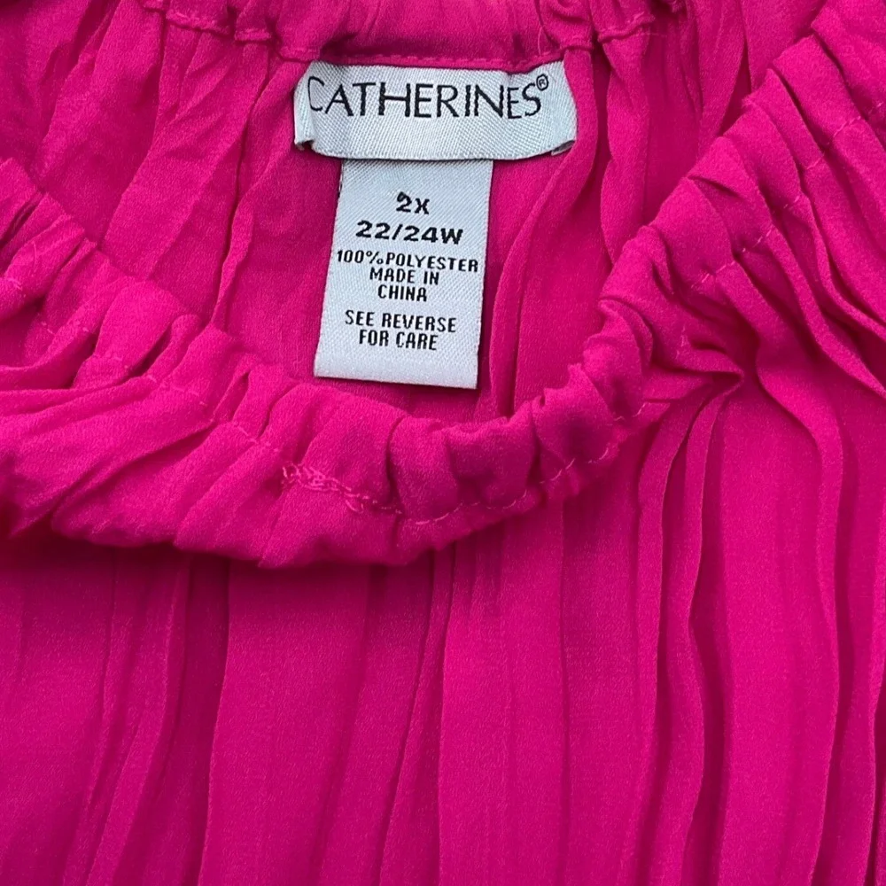 Catherines Peasant Top Womens 2X Magenta Crinkle Eyelet Lace Boho Blouse